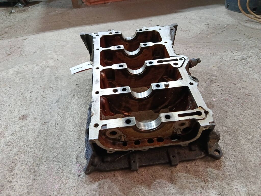 Блок двигателя на Toyota Vista ZZV50 1ZZ-FE Фото 4