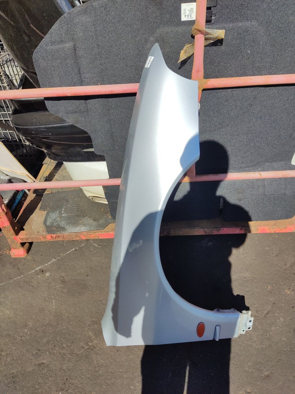 Крыло переднее на Mitsubishi Diamante F34A, Правое расположение
