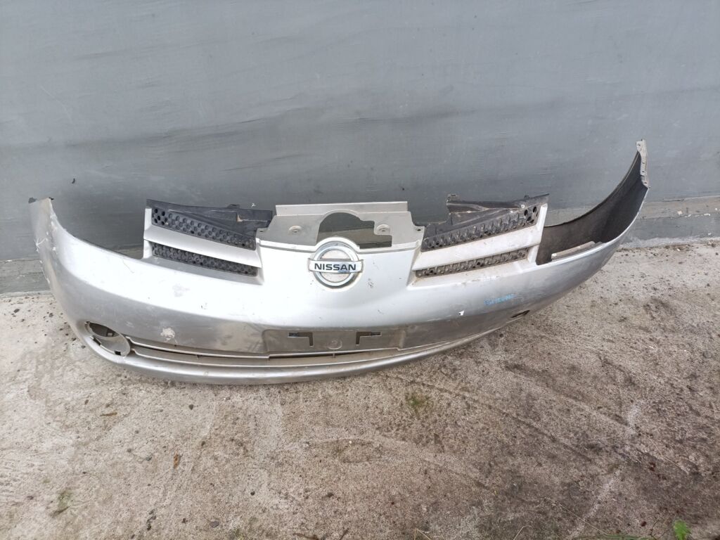 Бампер на Nissan Note E11, Переднее расположение