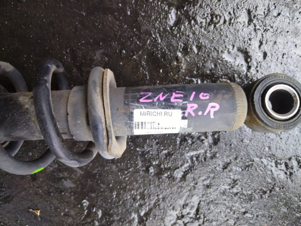 Стойка амортизатора на Toyota Wish ZNE10G 1ZZ-FE 30-L15-A  314 857  341375  48530-68010  48530-68040  48530-68050  48530-68051  48530-69215  48530-69255  48530-69265  48530-69295  48530-69315  48530-69475  485300M010  4853068060  CR-049R-ZNE10  CR8853  SJ-049R-ZNE10  ST-049-4051  ST-049R-ZNE10, Заднее Правое расположение