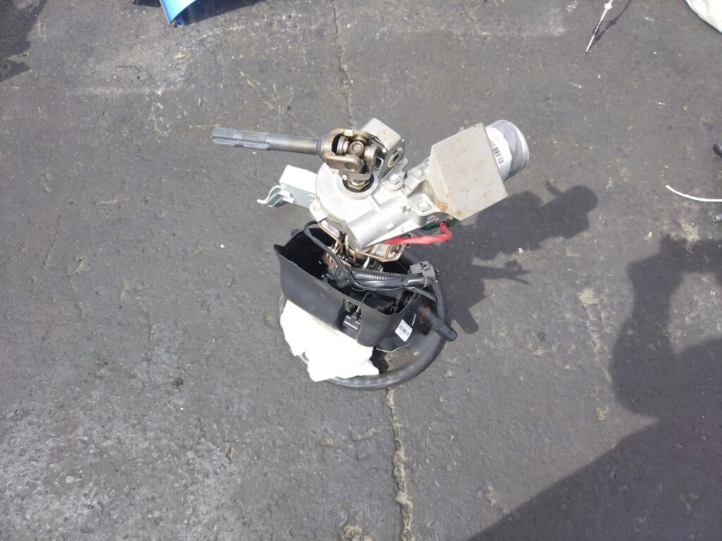 Рулевая колонка на Toyota Prius ZVW30