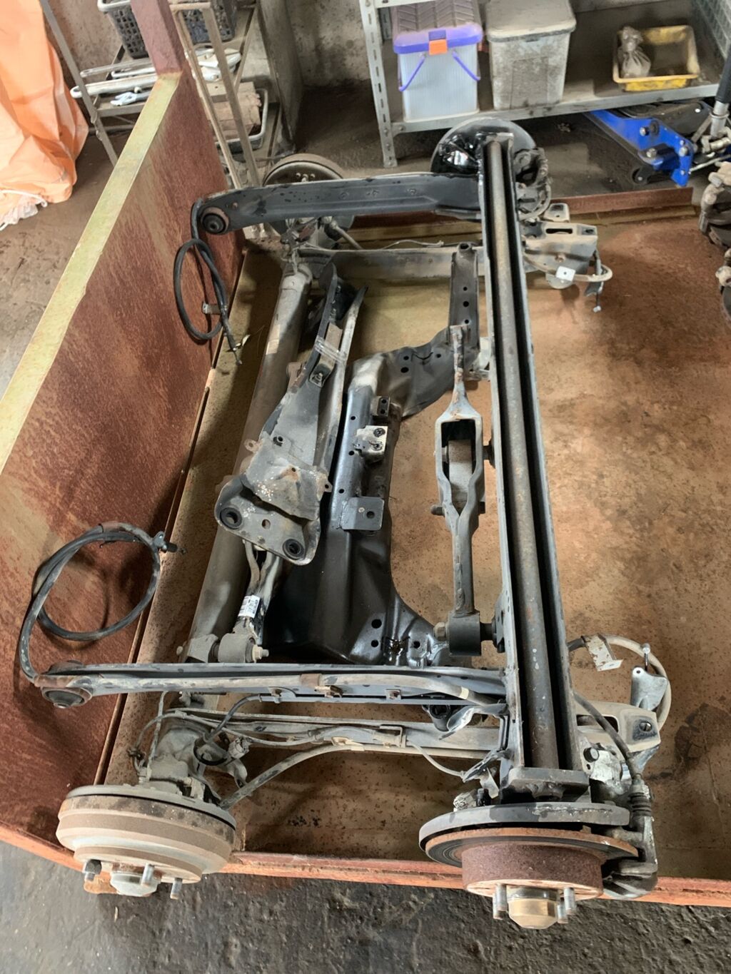 Балка подвески на Nissan Presea R11 GA15DE, Заднее расположение