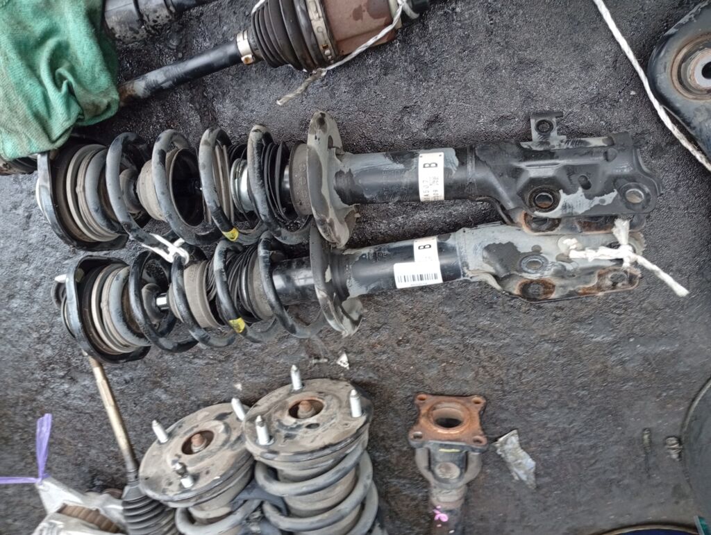 Стойка амортизатора на Mitsubishi Ek Space B11A 3B20 Фото 2