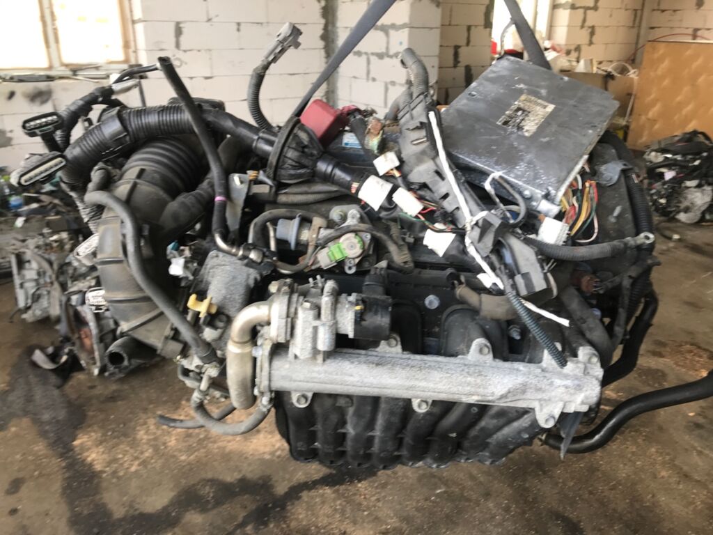 Двигатель 19000-28330 на Toyota Avensis AZT255 1AZ-FSE Фото 6