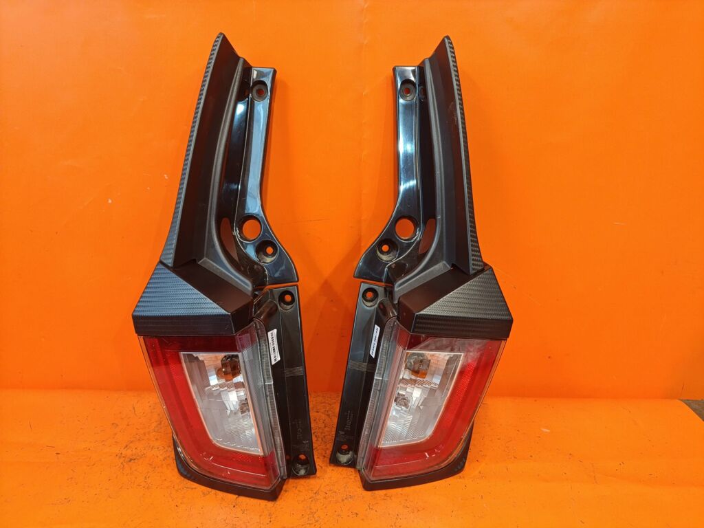 Стоп на Daihatsu Mira E:s LA350S 20523, Заднее расположение