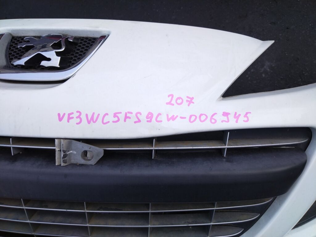 Бампер на Peugeot 207 VF3, Переднее расположение