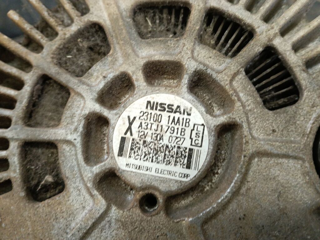 Генератор на Nissan Teana J32 VQ25DE 23100-1AA1B