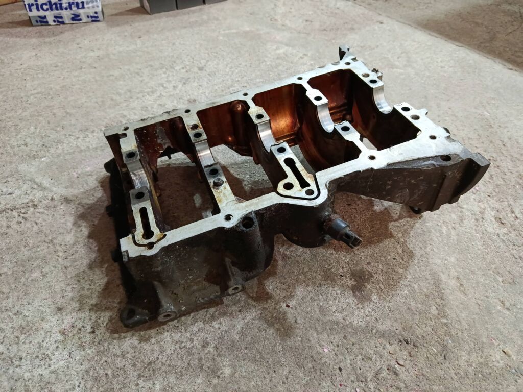 Блок двигателя на Toyota Vista ZZV50 1ZZ-FE Фото 6