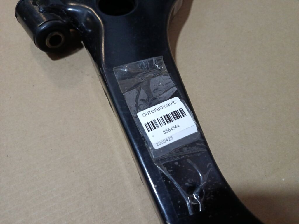 Рычаг на Mitsubishi Lancer Cedia Wagon CS5W 4G93 MR403420  32072  4013A256  4013A274  4013A404  4013A462  CQM-2  JTC7580  SH-39021  UQ-075-2292, Переднее Правое расположение