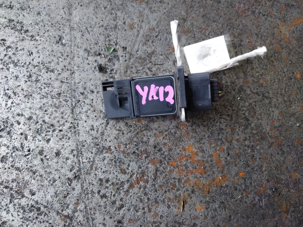 Датчик расхода воздуха на Nissan March YK12 HR15DE 22680-7S000