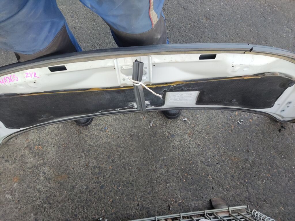 Капот на Suzuki Solio MA26S