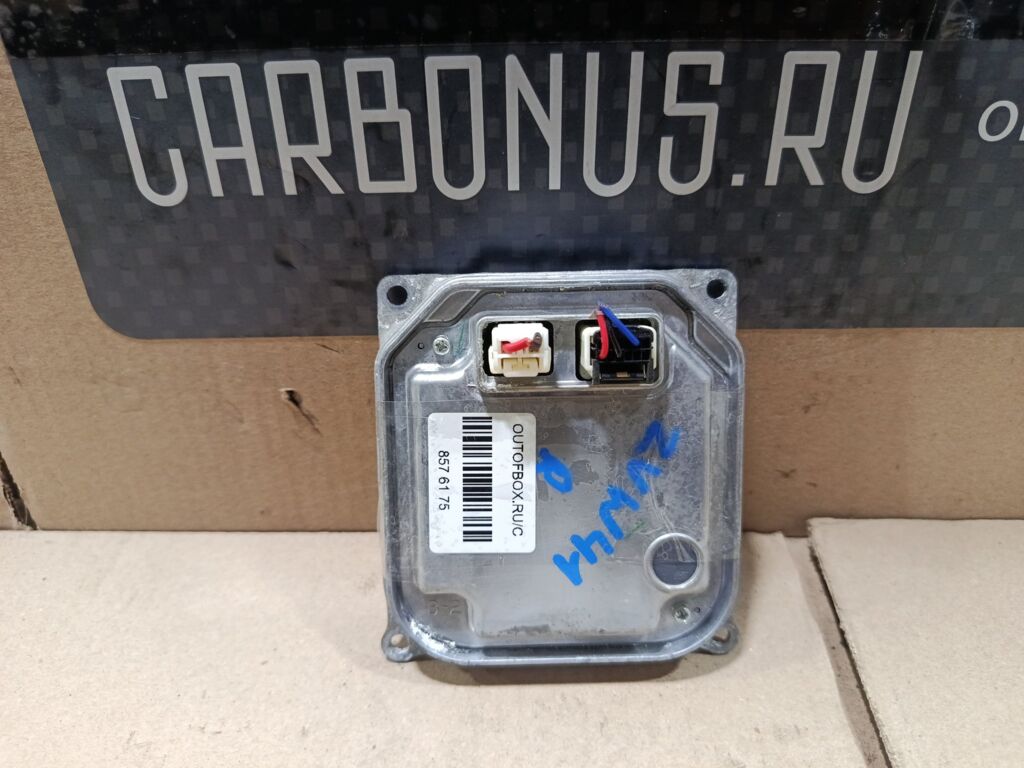 Блок розжига ксенона на Toyota Prius Alpha ZVW41W 85967-47020, Правое расположение