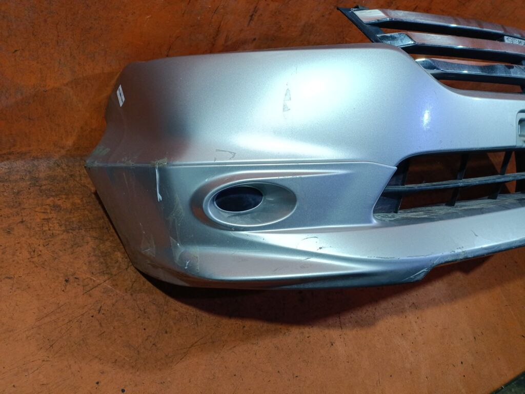 Бампер на Honda Stream RN6, Переднее расположение