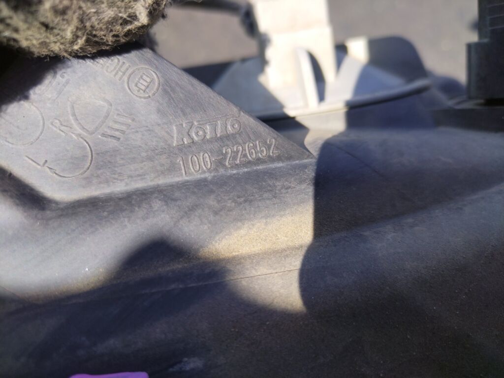 Фара на Honda Stream RN6 100-22652, Правое расположение