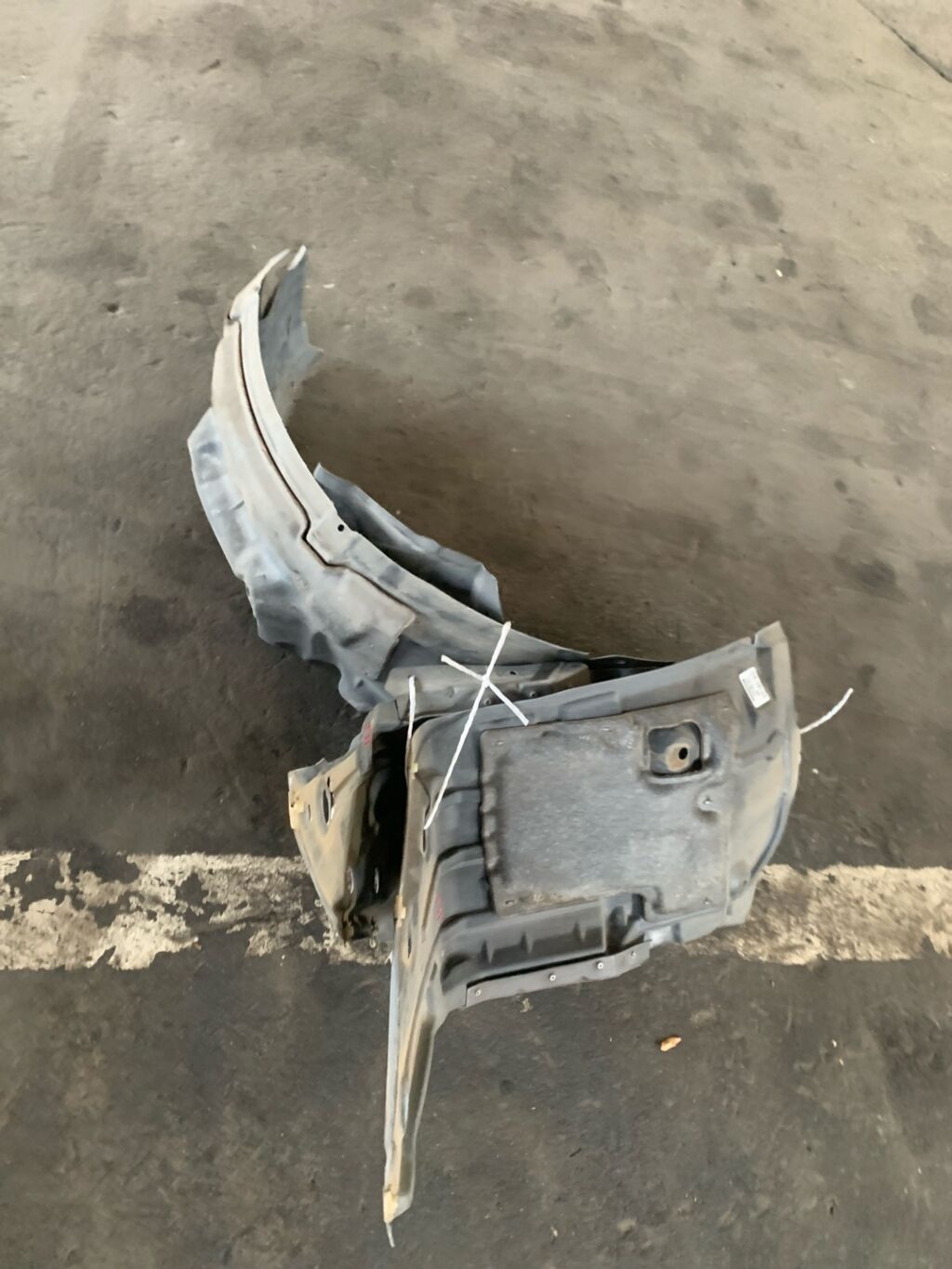 Подкрылок на Nissan Teana J31 VQ23DE 63845-9Y000  63844-9Y000, Переднее расположение