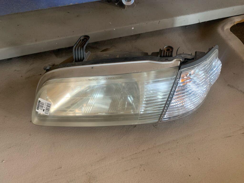 Фара на Nissan Sunny FB15 1602, Левое расположение