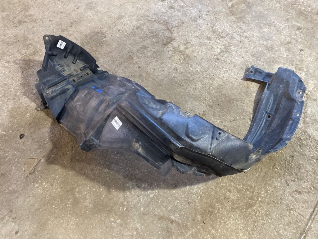 Подкрылок на Toyota Prius Alpha ZVW41W 53875-47040, Переднее Правое расположение