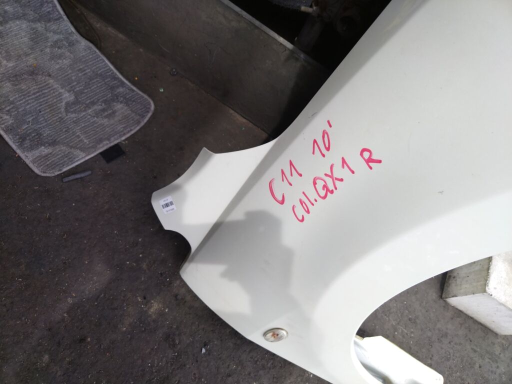 Крыло переднее на Nissan Tiida C11, Правое расположение