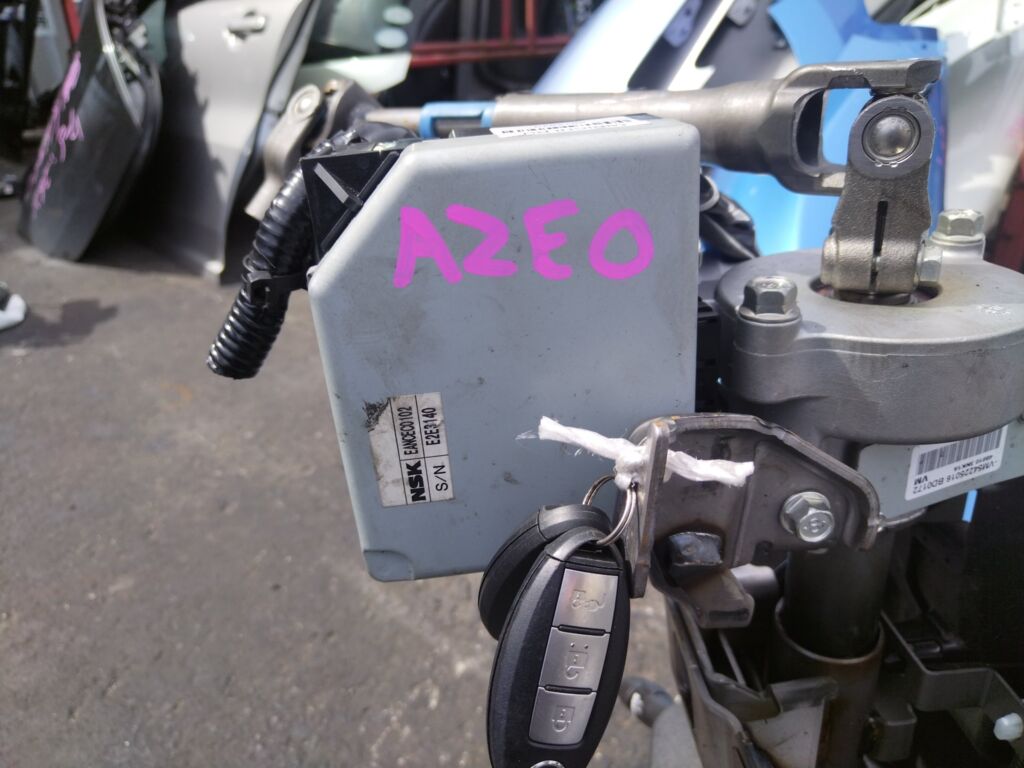 Рулевая колонка на Nissan Leaf AZE0
