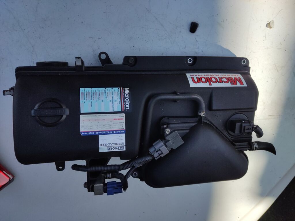 Корпус воздушного фильтра на Nissan March AK12 CR12DE