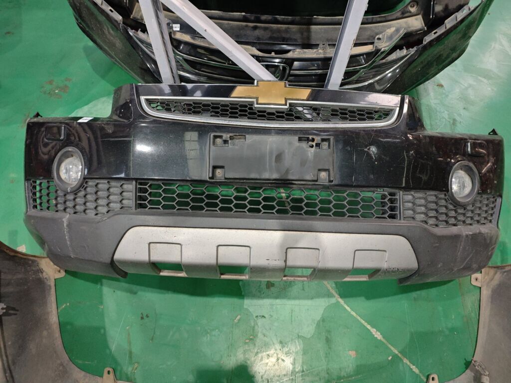 Бампер на Chevrolet Captiva C100, Переднее расположение