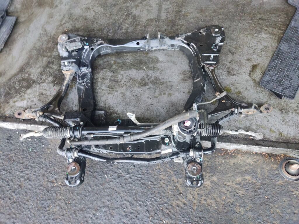 Балка под ДВС на Honda Elysion RR1 K24A, Переднее расположение