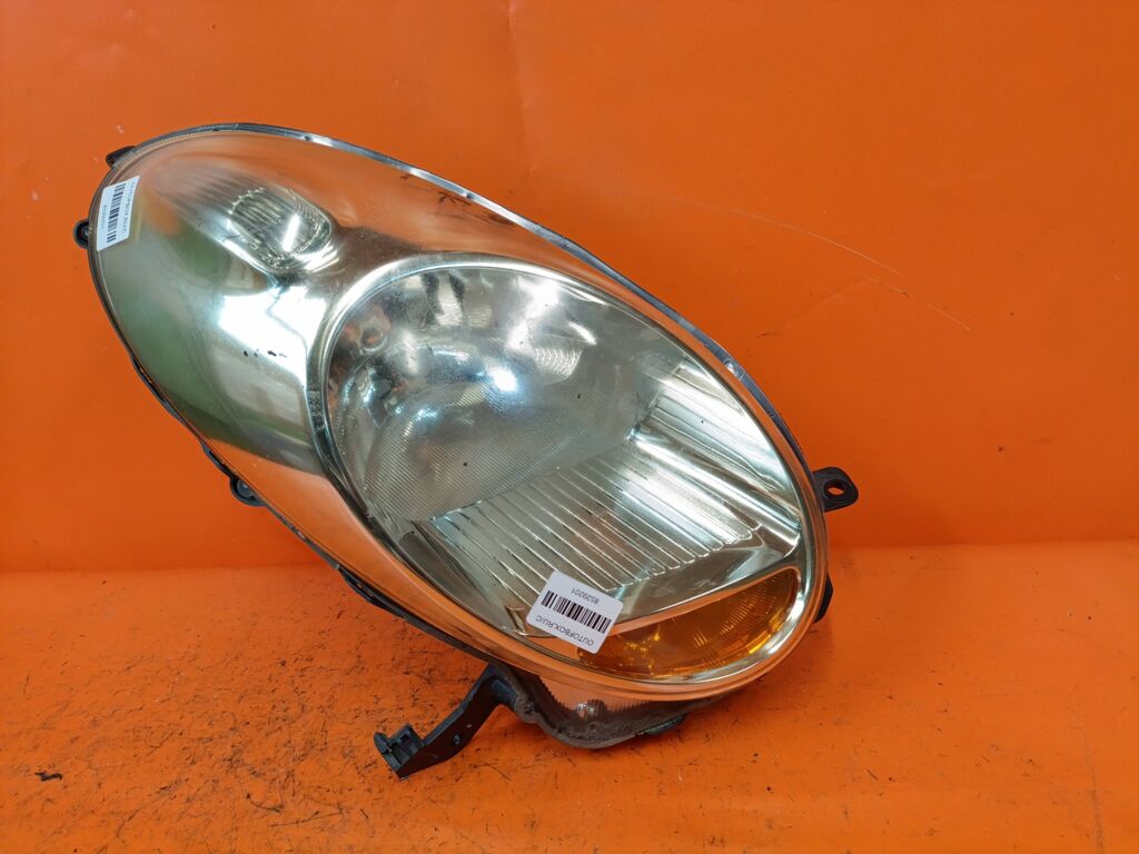 Фара на Nissan March AK12 1816, Правое расположение