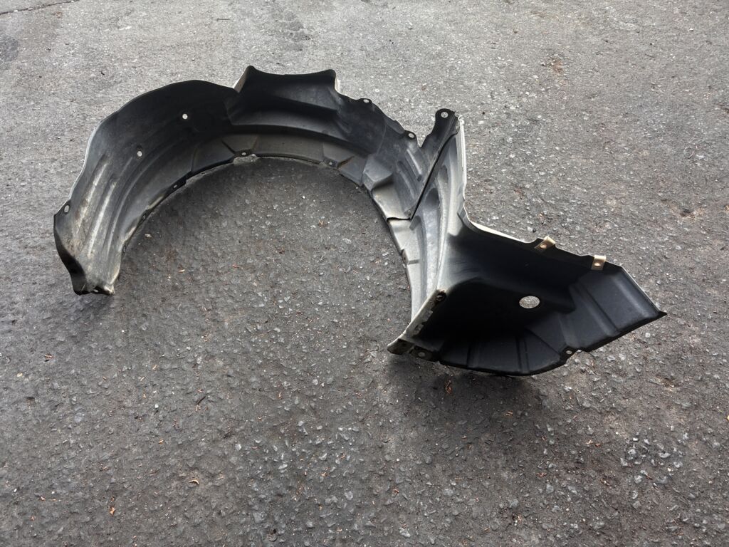 Подкрылок на Toyota Alphard MNH10W 1MZ-FE 53876-58010, Переднее Левое расположение
