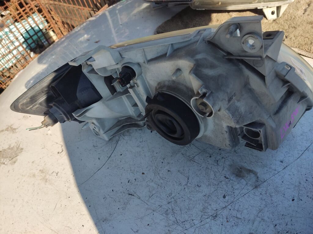 Фара на Mazda Mpv LW5W R6899, Левое расположение