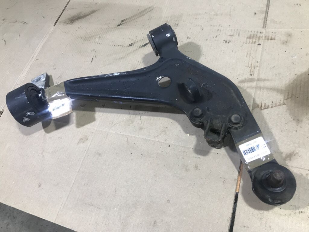 Рычаг на Nissan X-Trail NT30 54500 8H310  SH-49085  UQ-075-3721  UQ-075FR-NT30, Переднее Правое расположение