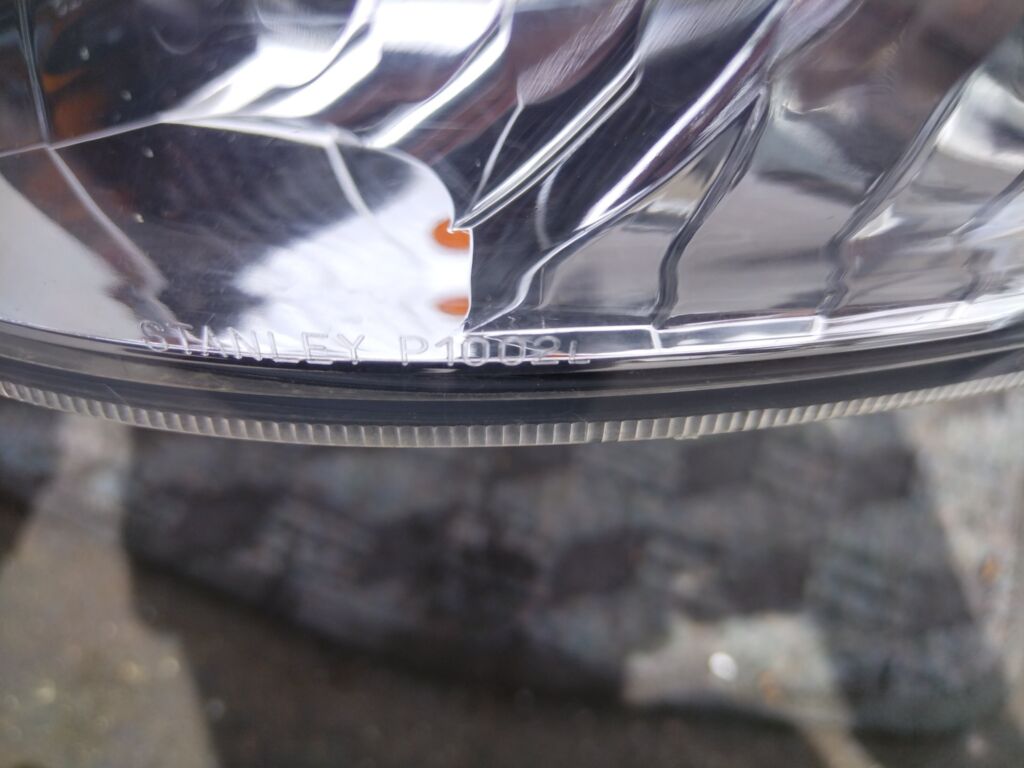 Поворотник к фаре на Mazda Demio DW3W P1002, Левое расположение