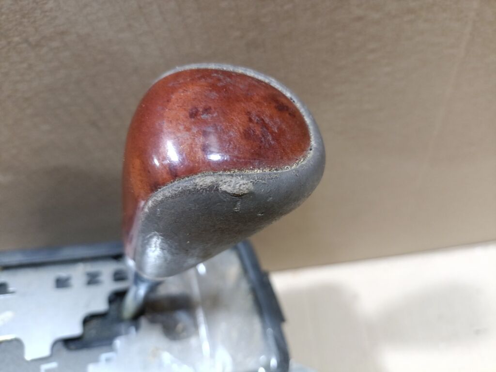 Ручка КПП на Toyota Crown Majesta UZS171