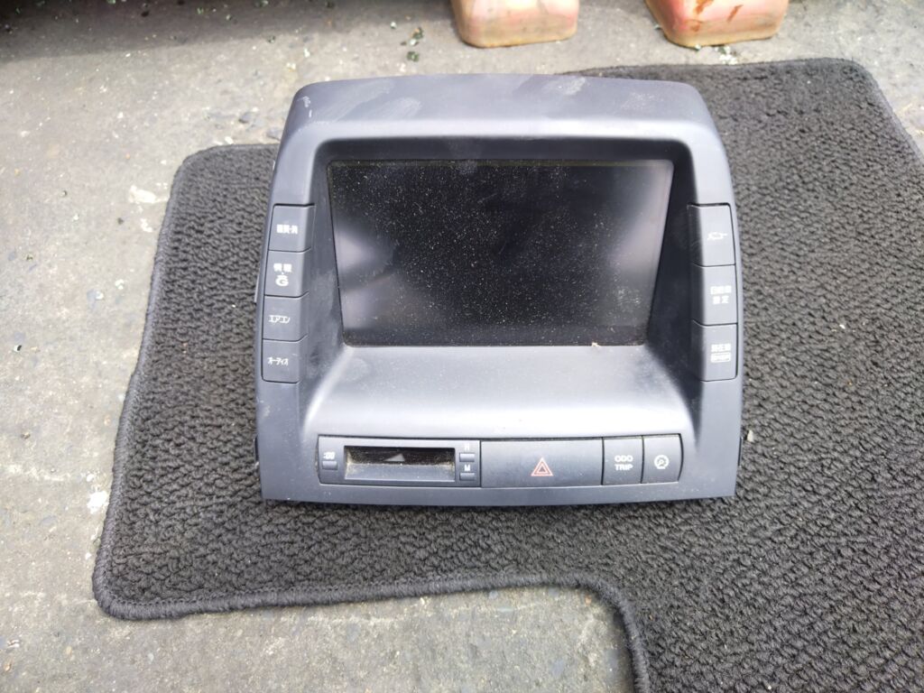 Дисплей информационный на Toyota Prius NHW20 86110-47201