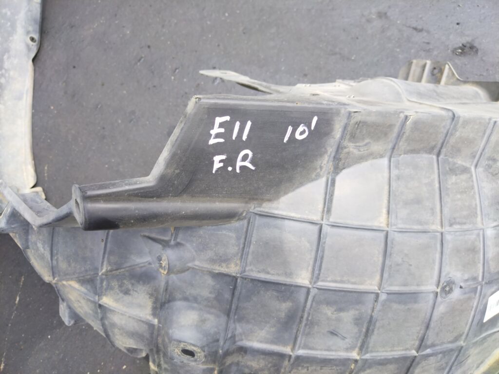 Подкрылок на Nissan Note E11 HR15DE 63840-1U600  212630  2711FP1  2711FP1T  63840-8Y20A  63840-9U000  63840-9U20A  63840-9U20B  638429U000  8400-618  915.NS11115R  974592  DS11174AR  DT501016L0R00  FP 5013 388  NNNOT06-300-R  NNNOT06300R  NNNOT06301R  PDS11174AR  ST-DTE1-016L-1, Переднее Правое расположение