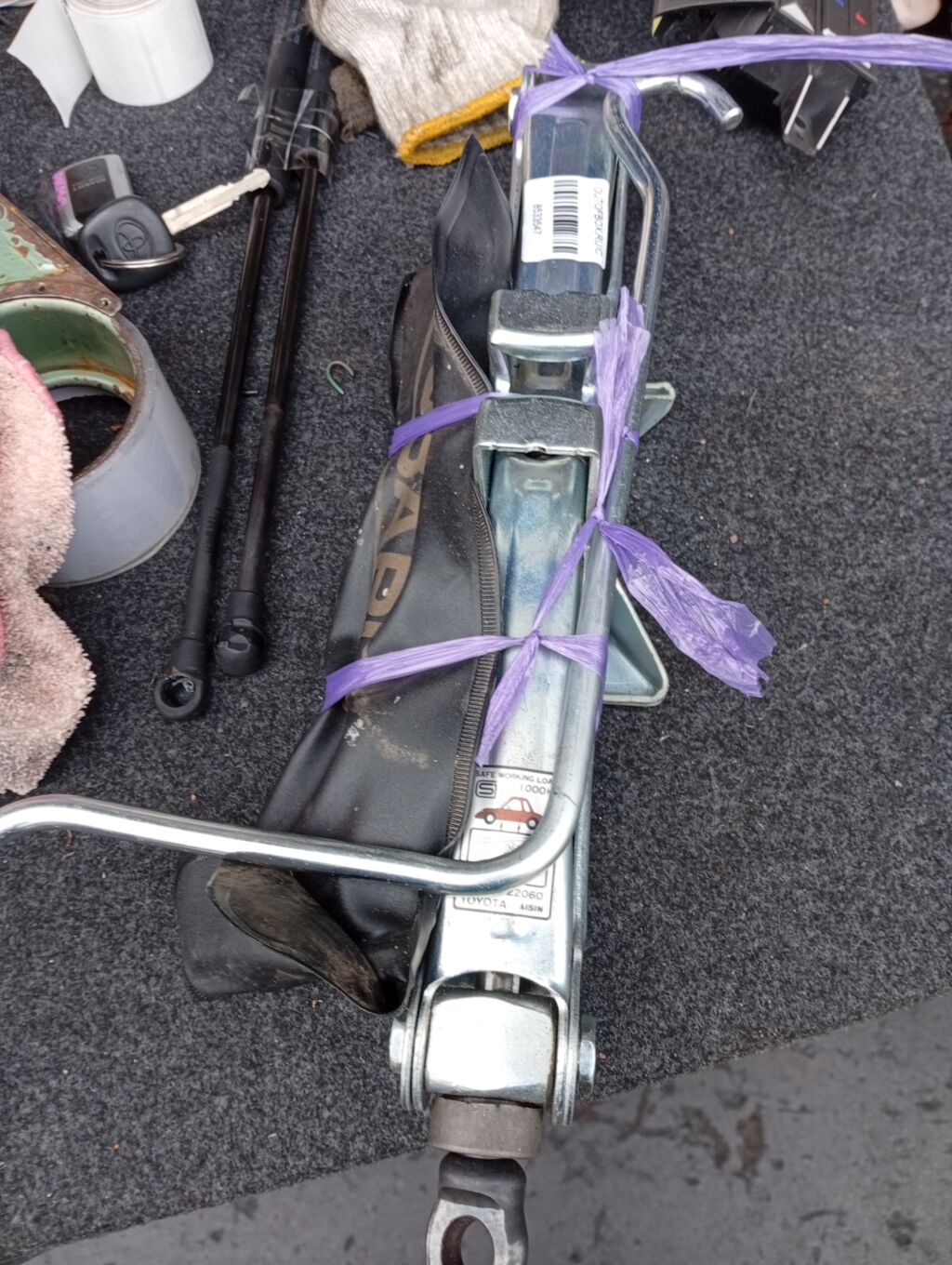 Домкрат 09111-22060 на Toyota Mark Ii GX90 Фото 2