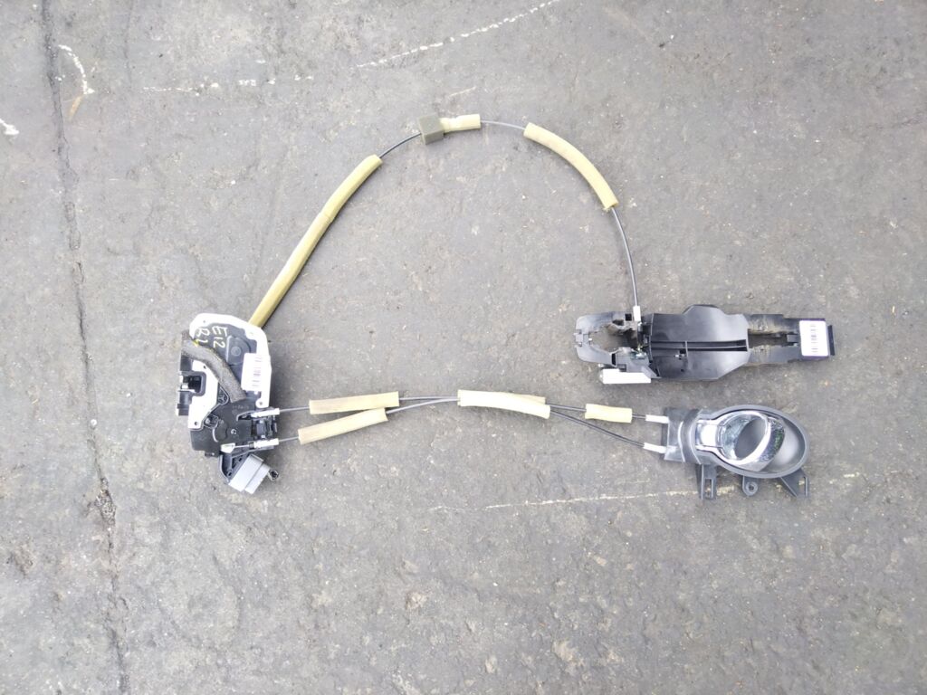 Замок двери на Nissan Note E12, Заднее Левое расположение