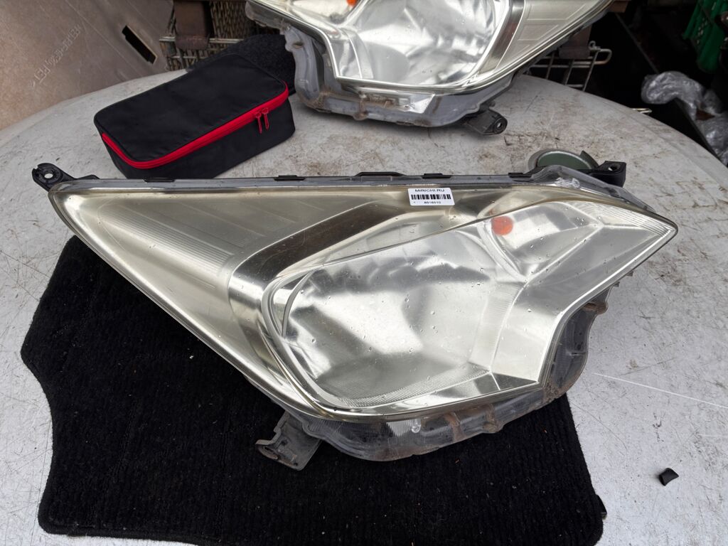 Фара на Toyota Ractis NSP120 52-211, Правое расположение