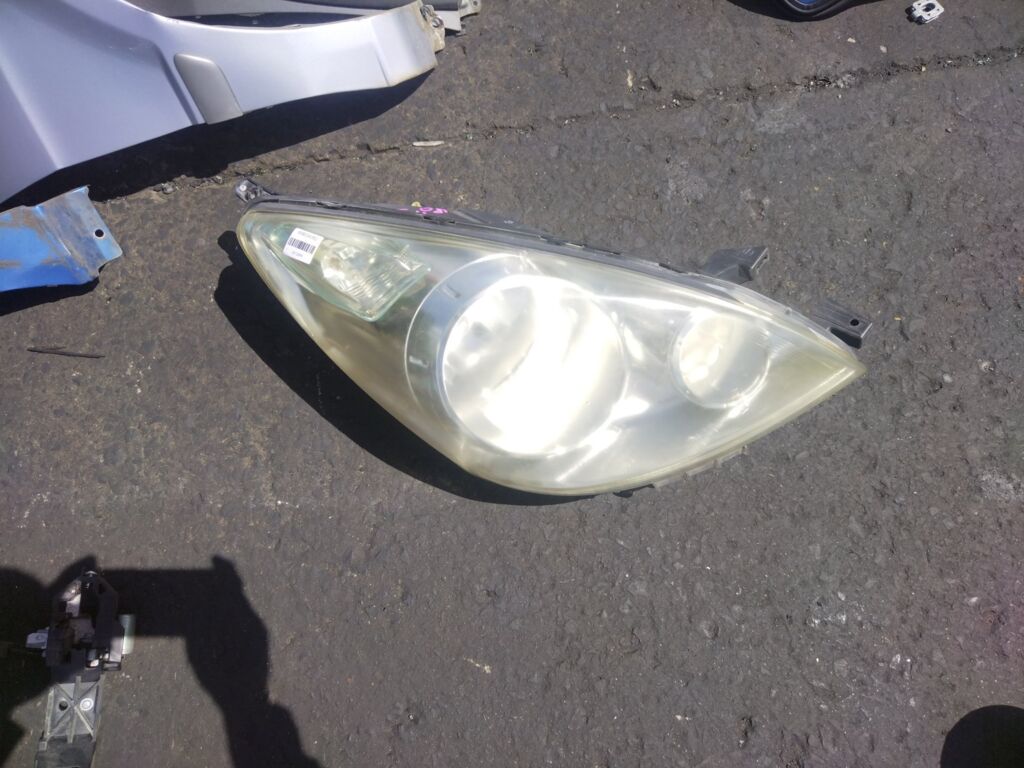 Фара на Nissan Note E11 H005, Правое расположение