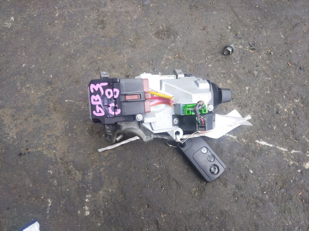 Замок зажигания на Honda Freed GB3