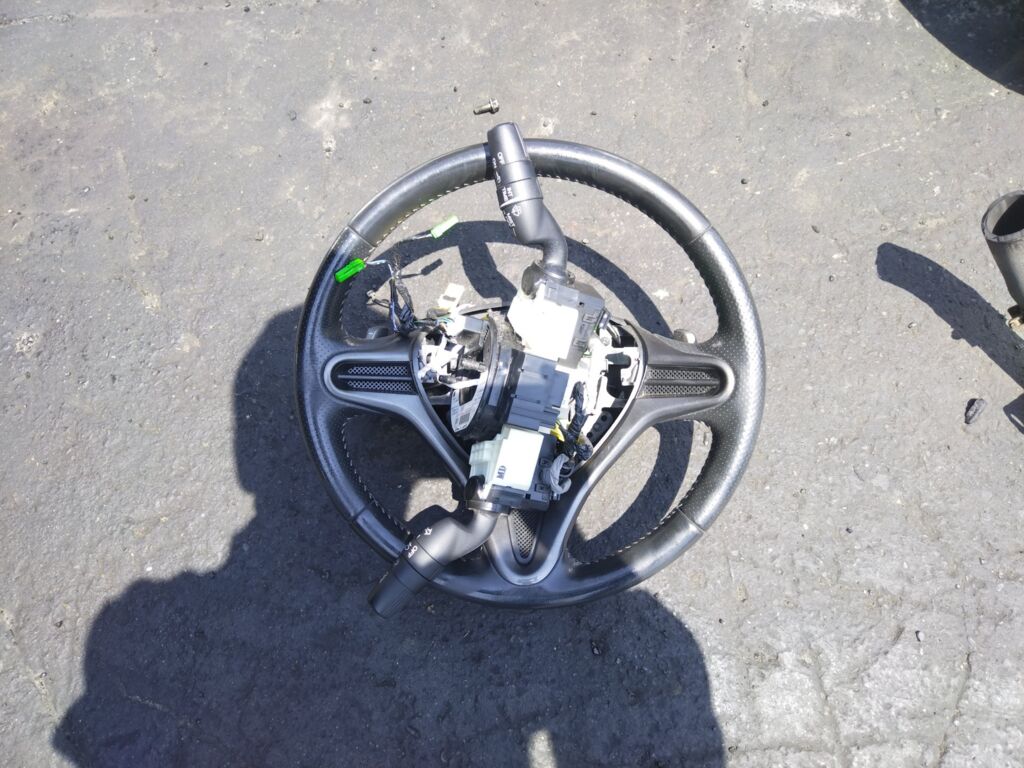 Руль на Honda Stream RN6