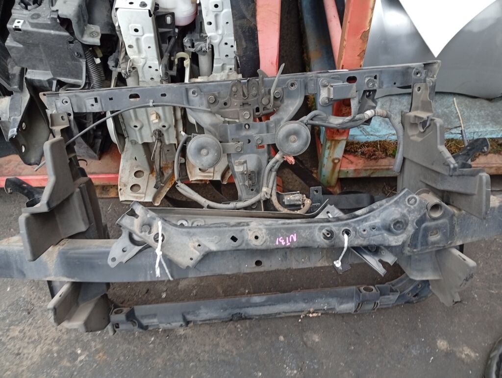 Телевизор на Nissan X-Trail NT31 MR20DE