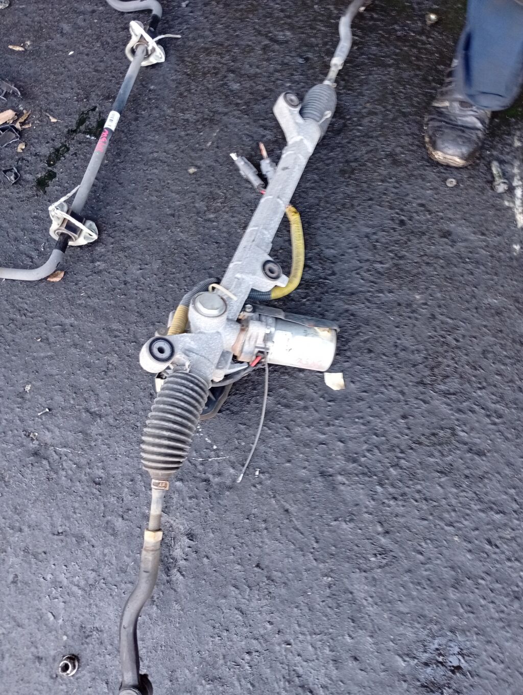 Рулевая рейка на Mazda Demio DY5W ZY-VE