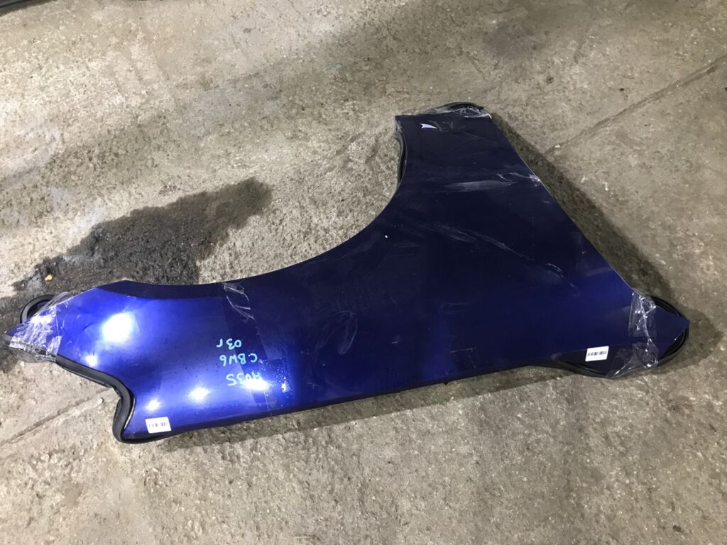 Крыло переднее на Nissan Skyline HV35, Правое расположение