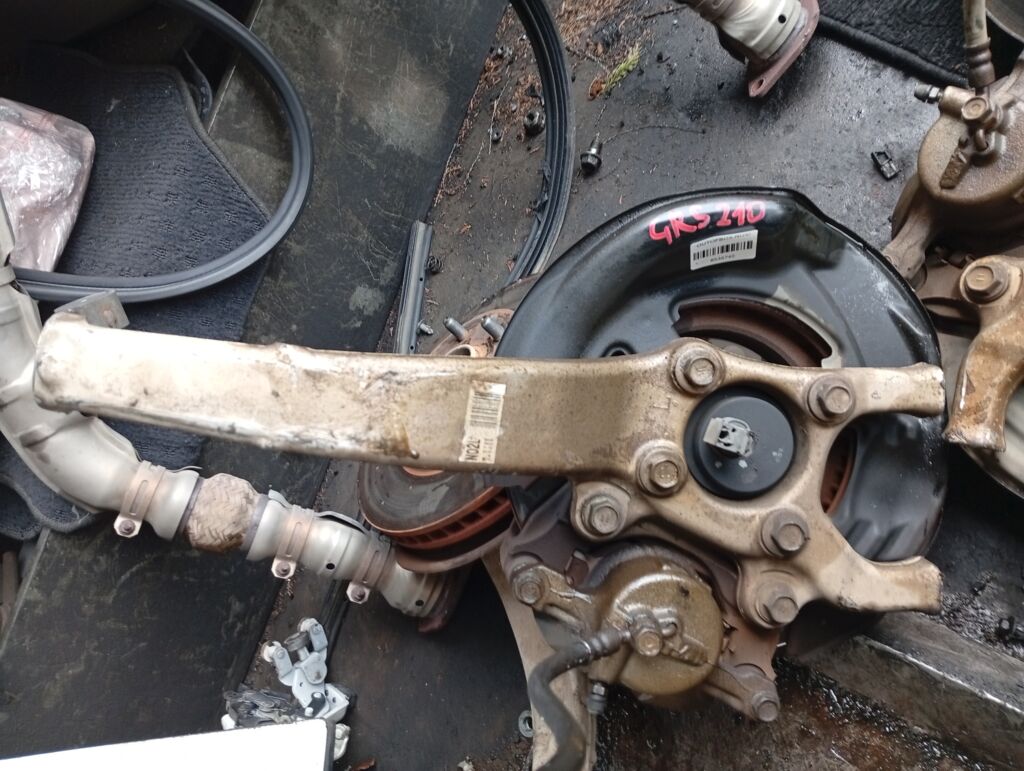 Ступица на Toyota Crown GRS210 2GR-FSE, Переднее Левое расположение