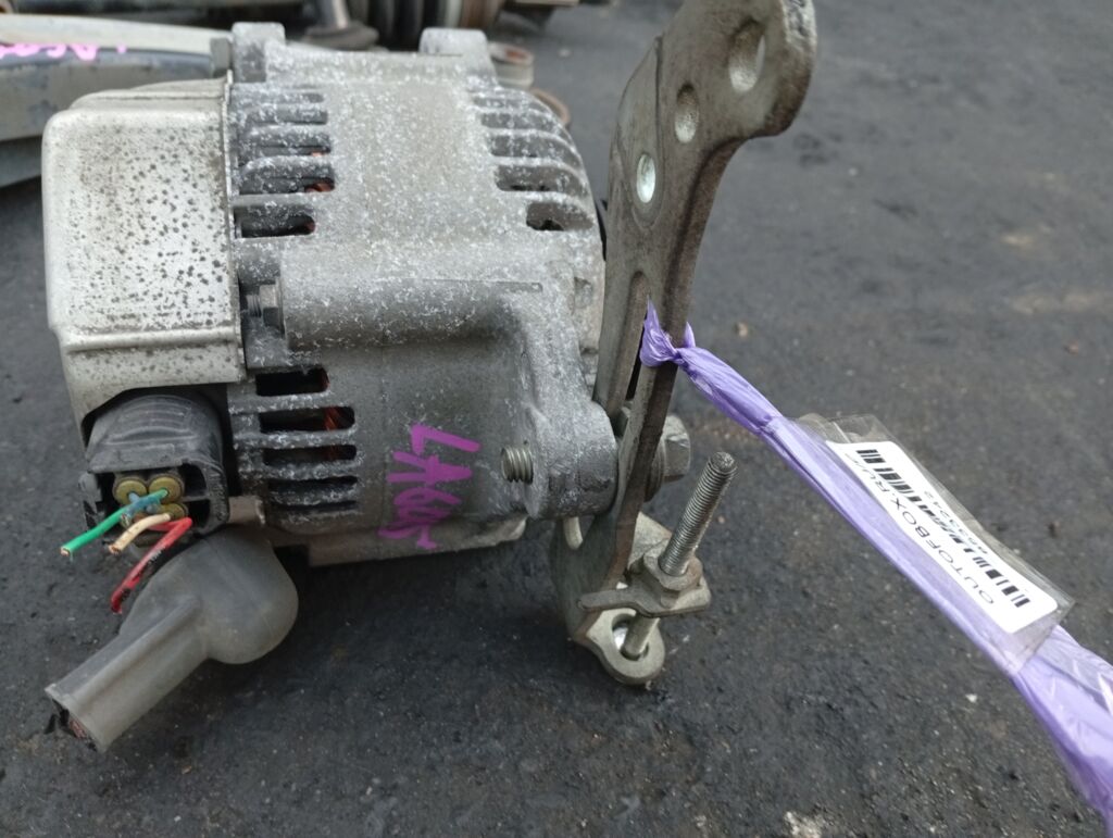 Генератор 27060-B2130 на Daihatsu Tanto LA600S KF-VE Фото 2