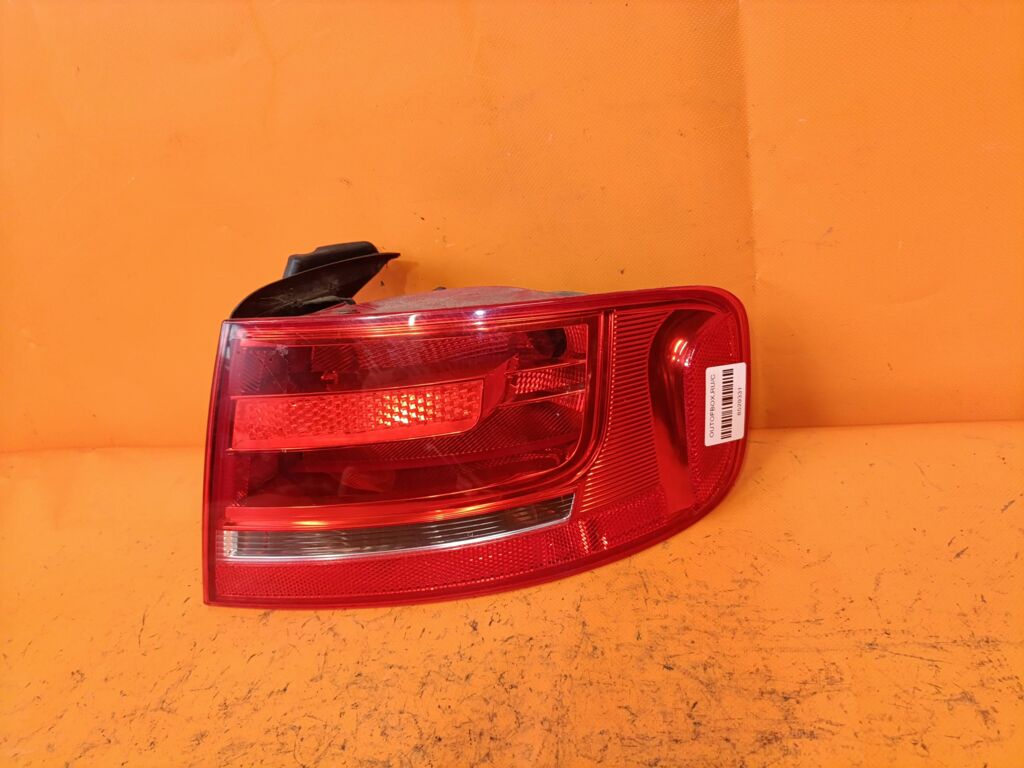Стоп на Audi A4 8K 8K5945096D, Правое расположение