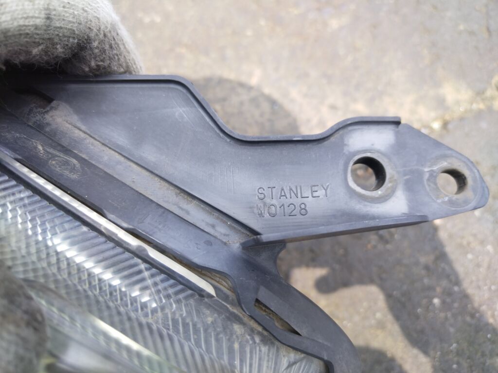 Фара на Mazda Demio DEJFS W0128, Левое расположение