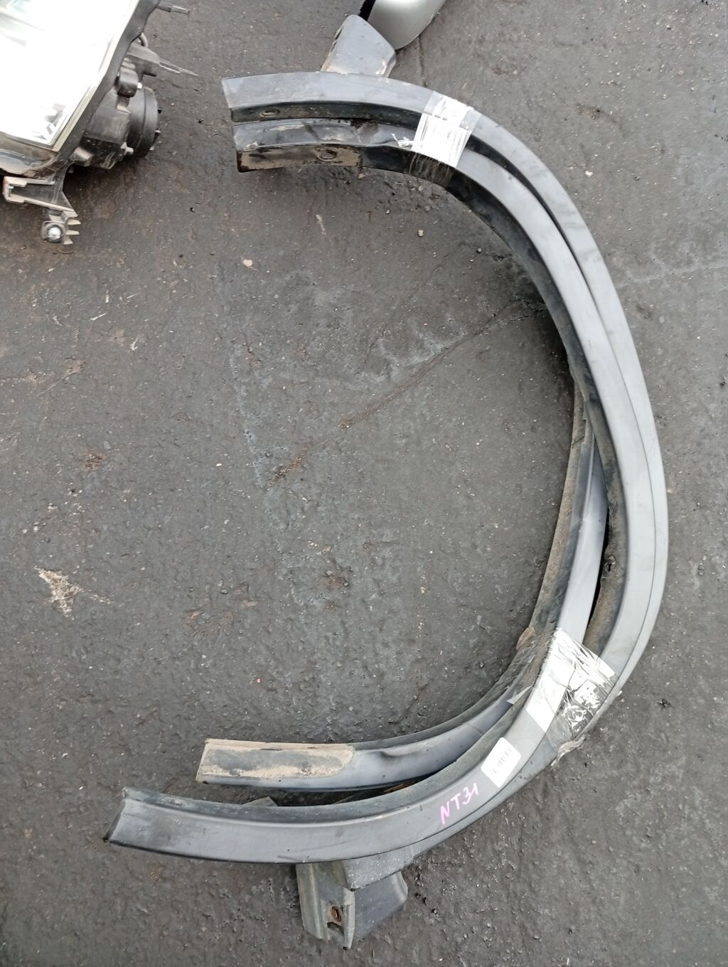 Дефендер крыла на Nissan X-Trail NT31 MR20DE 76856-3UB0A  76853-3UB1H  76857-3UB0H  76852-3UB1A