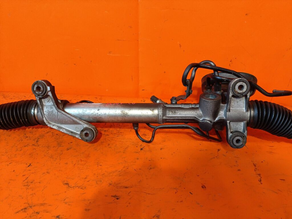 Рулевая рейка на Toyota Isis ANM10W 1AZ-FSE
