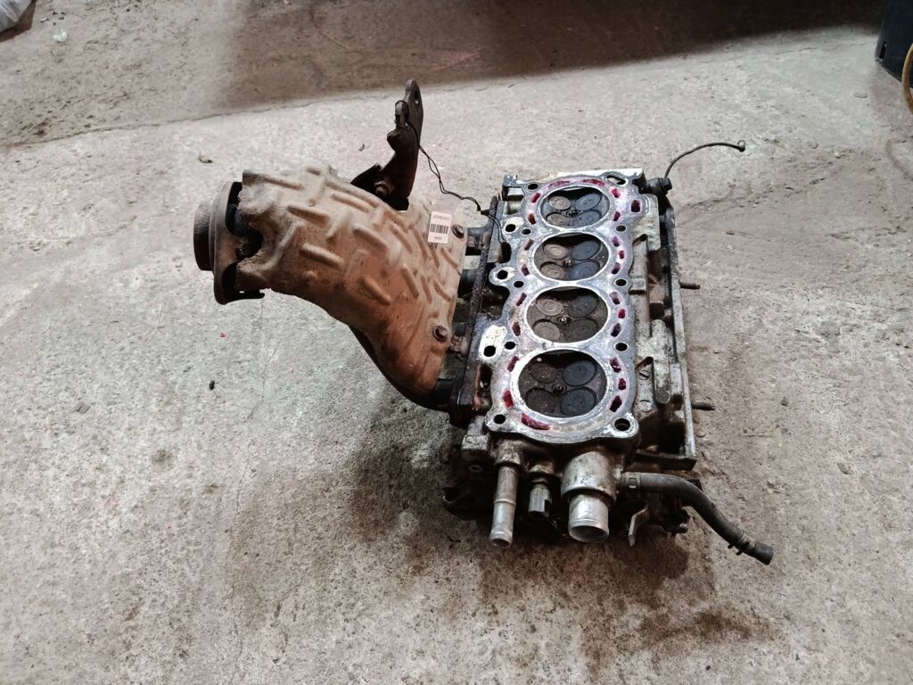 Головка блока цилиндров на Toyota Vista ZZV50 1ZZ-FE Фото 2